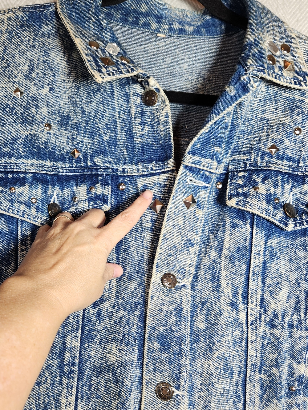 Vintage 80s Fringe Acid-Wash Blue Denim Jacket Studs Beads M/L See  Pics - Picture 6 of 10